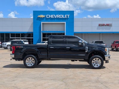 2017 Ford Super Duty F-250 SRW Lariat