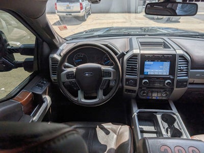 2017 Ford Super Duty F-250 SRW Lariat