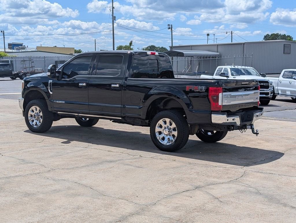 2017 Ford Super Duty F-250 SRW Lariat