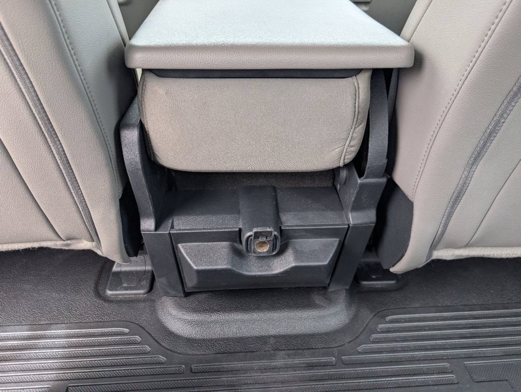 2022 Ford Super Duty F-350 SRW XL