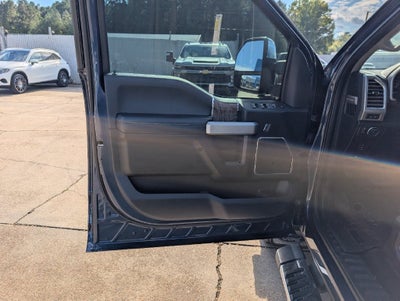 2017 Ford Super Duty F-350 DRW Lariat