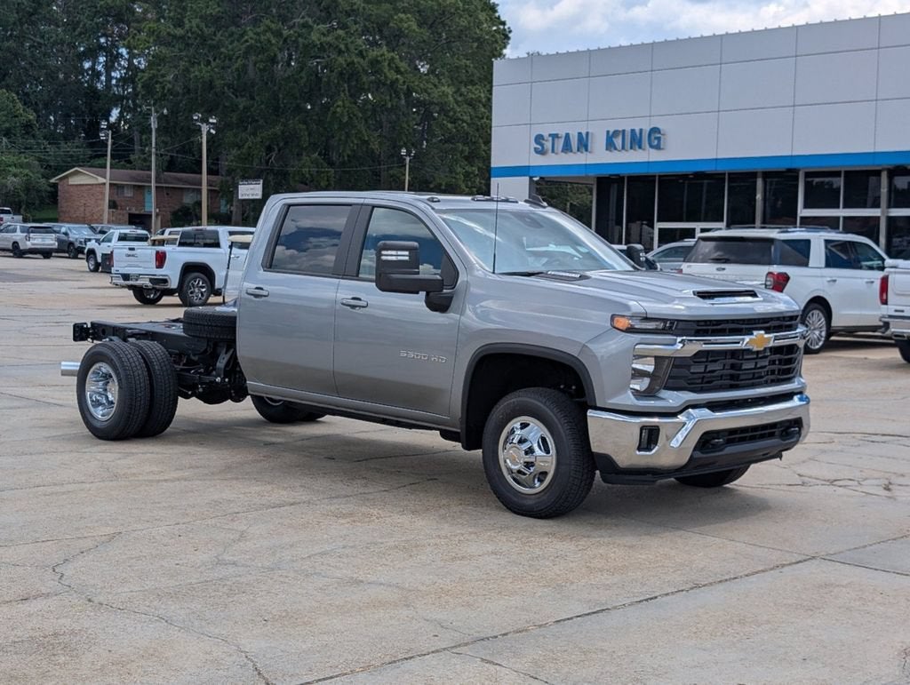 2026 Chevrolet Silverado 3500 HD Chassis Cab LT