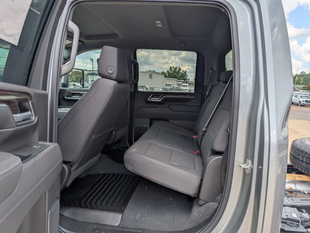 2026 Chevrolet Silverado 3500 HD Chassis Cab LT