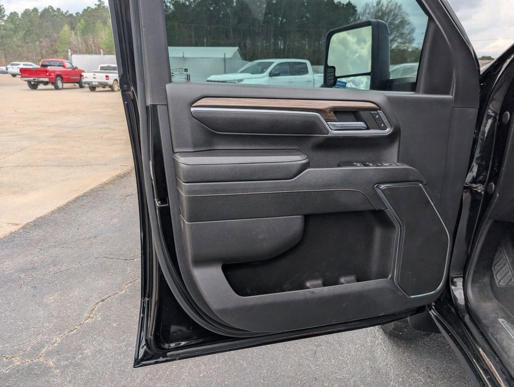 2024 Chevrolet Silverado 3500 HD Chassis Cab LT