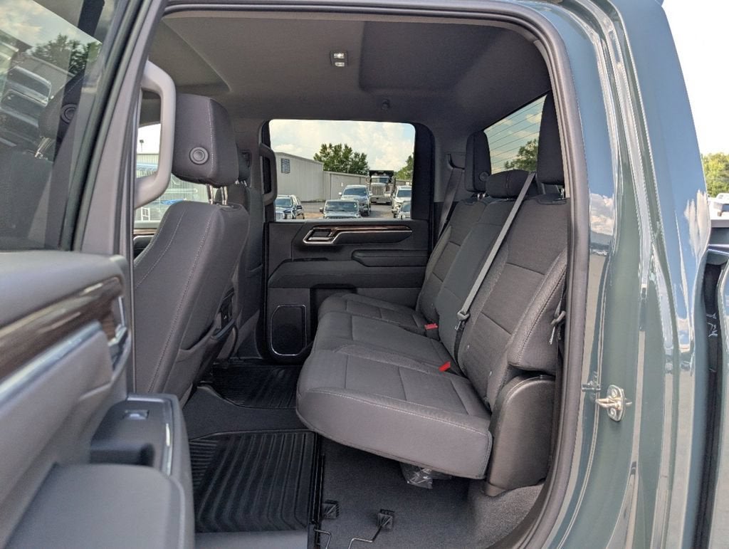 2025 Chevrolet Silverado 3500 HD LT DRW