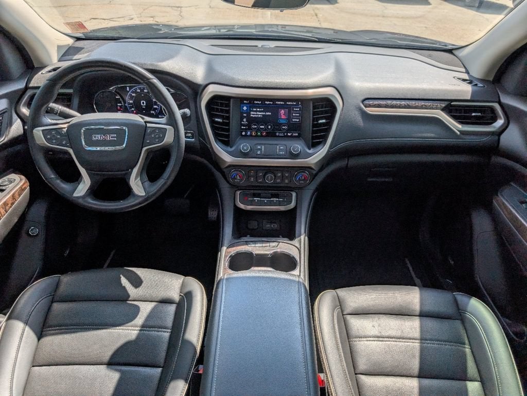 2022 GMC Acadia Denali