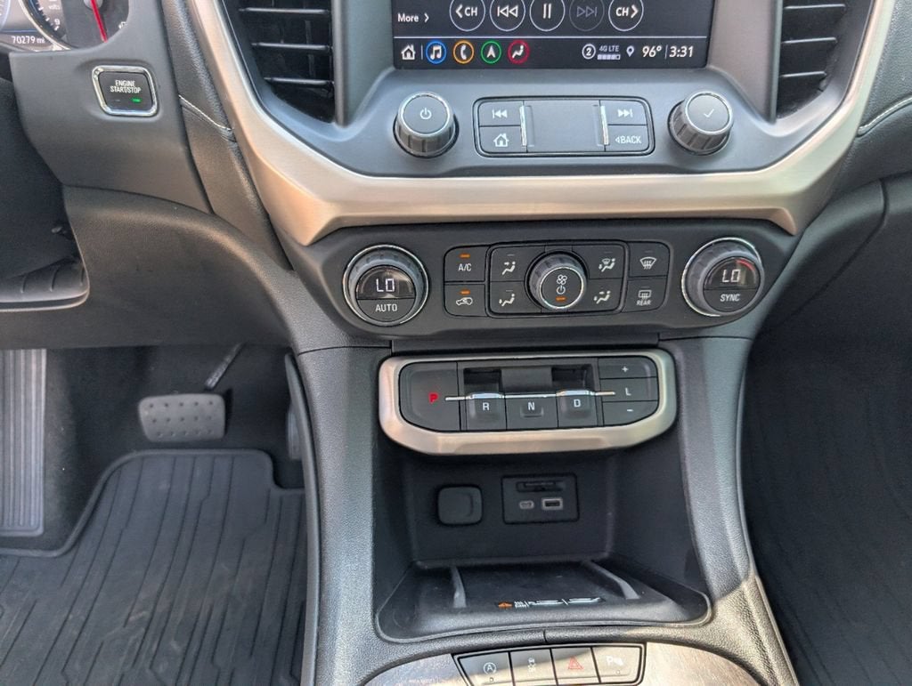 2022 GMC Acadia Denali