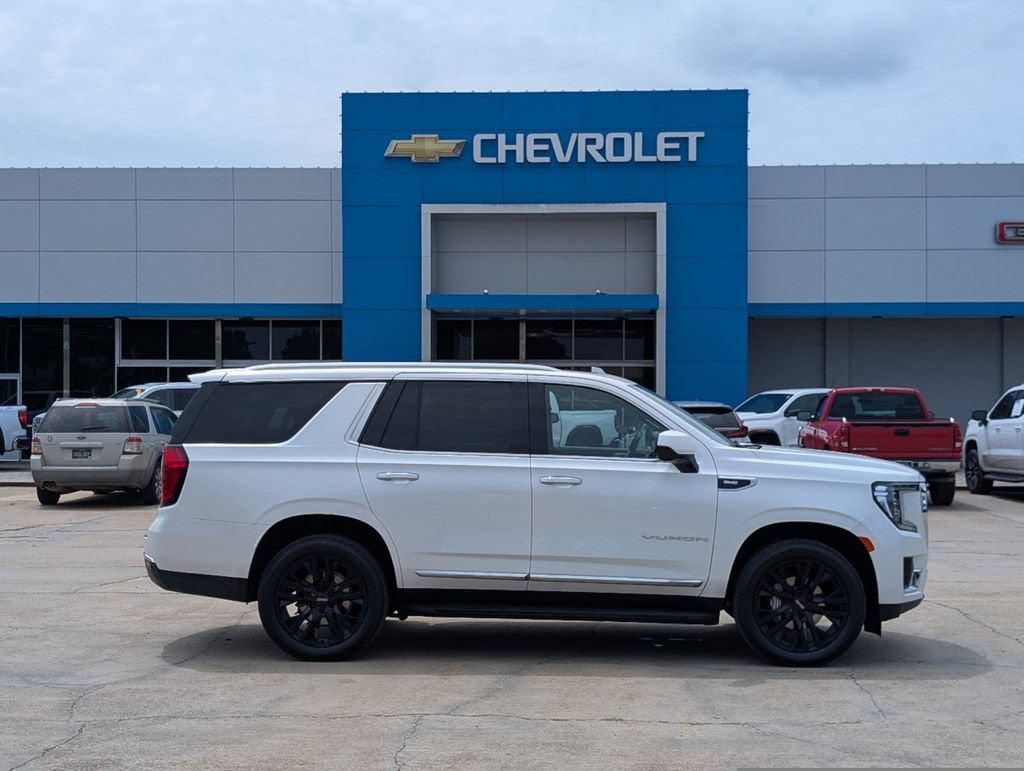2023 GMC Yukon SLT