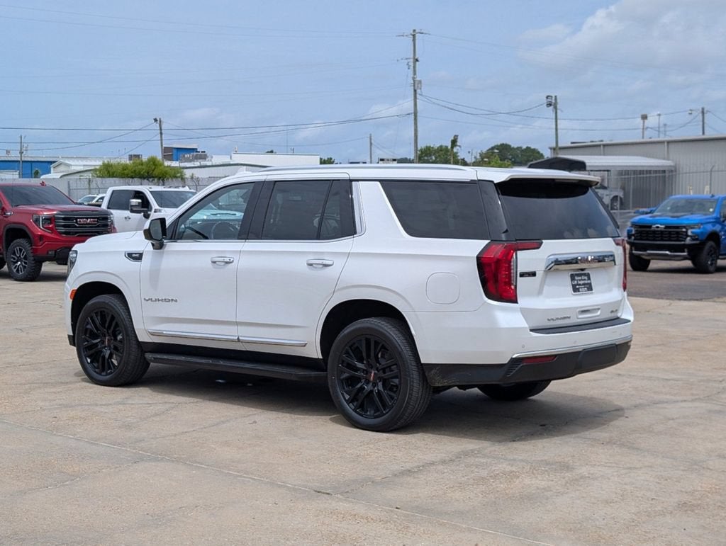 2023 GMC Yukon SLT