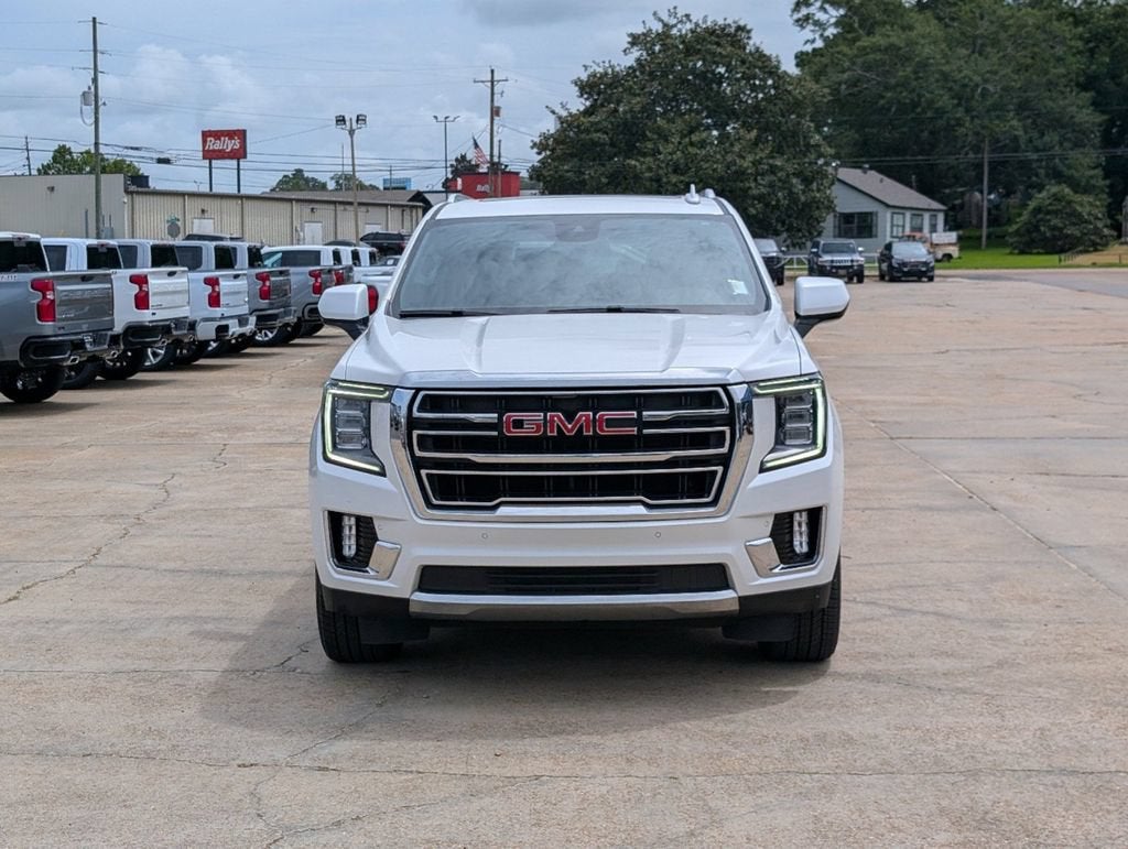 2023 GMC Yukon SLT