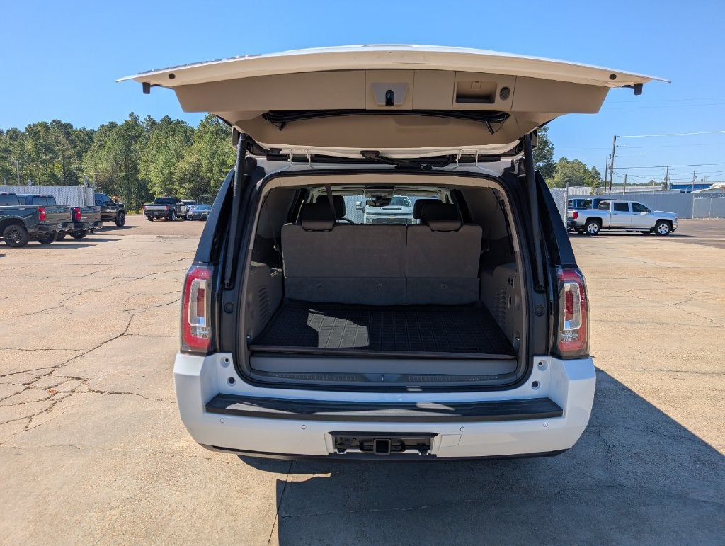 2017 GMC Yukon XL SLT