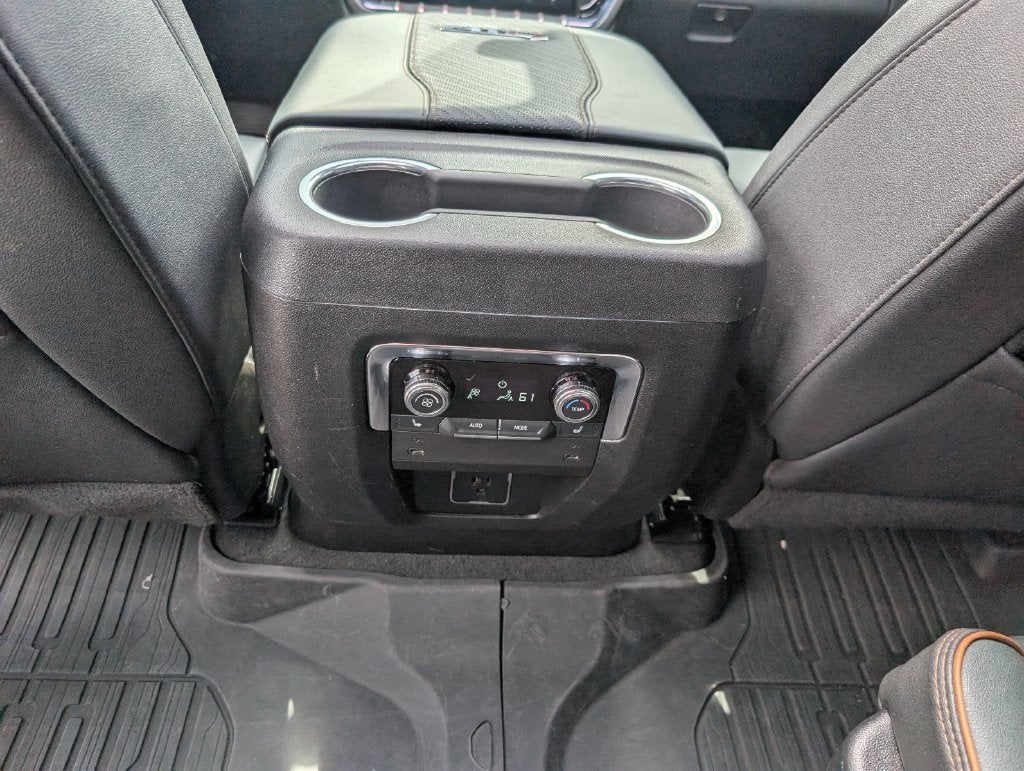 2025 GMC Yukon AT4