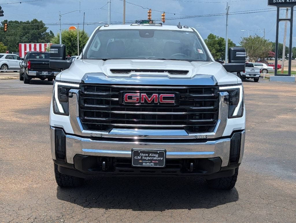 2024 GMC Sierra 2500 HD Pro