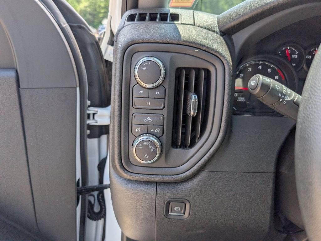 2024 GMC Sierra 2500 HD Pro