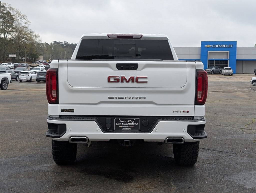 2023 GMC Sierra 1500 AT4