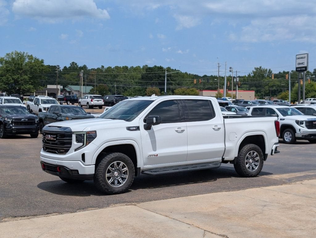 2024 GMC Sierra 1500 AT4