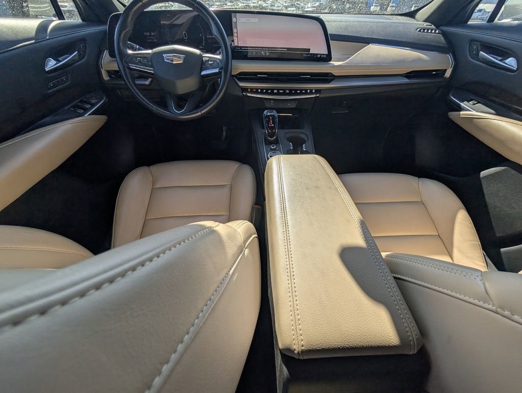 2024 Cadillac XT4 Premium Luxury