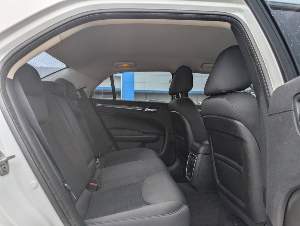 2018 Chrysler 300 Touring