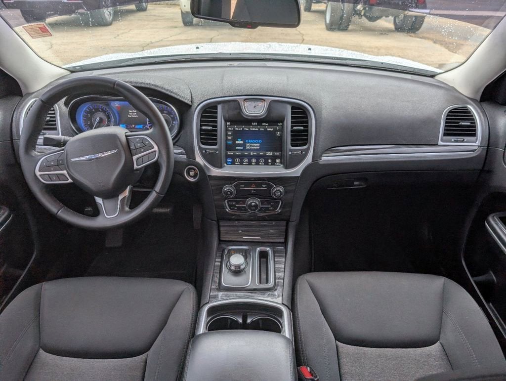 2018 Chrysler 300 Touring