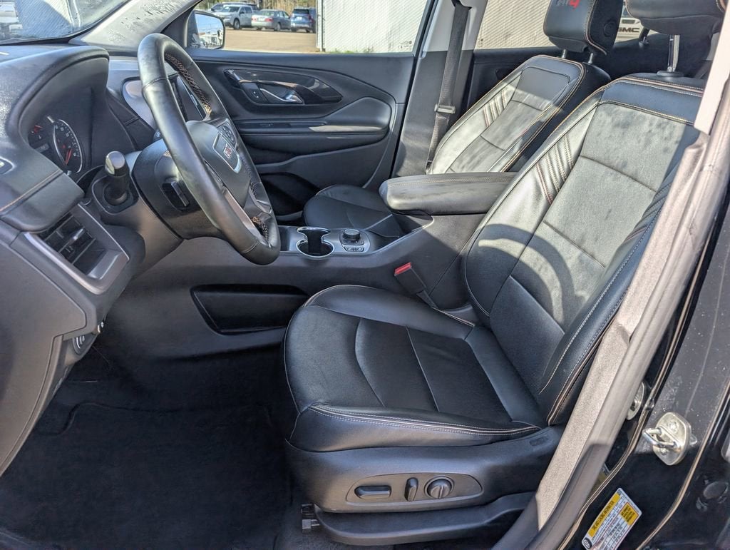 2023 GMC Terrain AT4