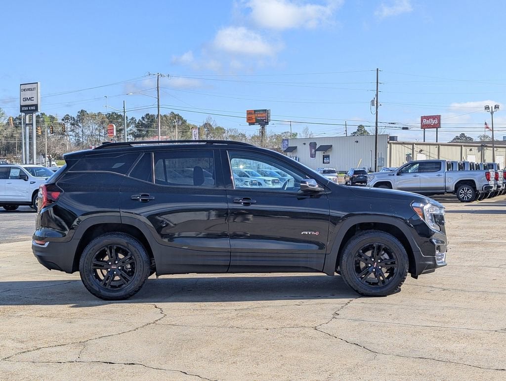 2023 GMC Terrain AT4