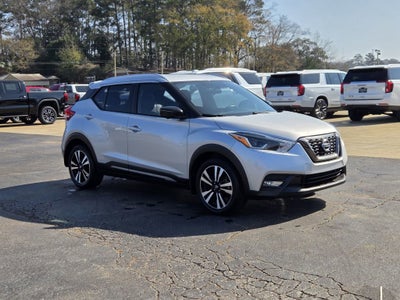 2019 Nissan Kicks SR