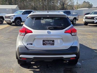 2019 Nissan Kicks SR