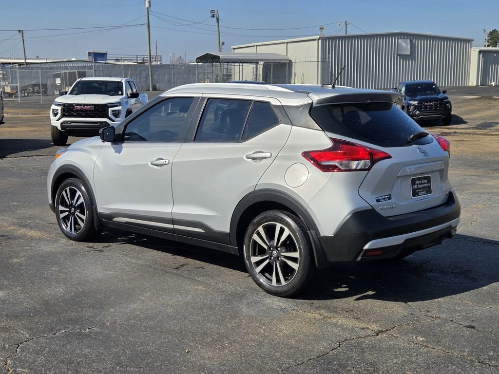 2019 Nissan Kicks SR