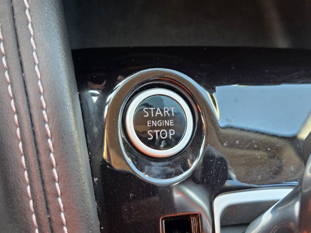 2019 Nissan Kicks SR