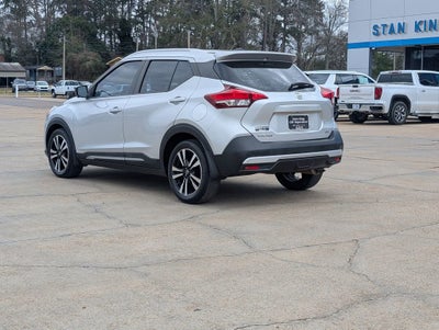2019 Nissan Kicks SR
