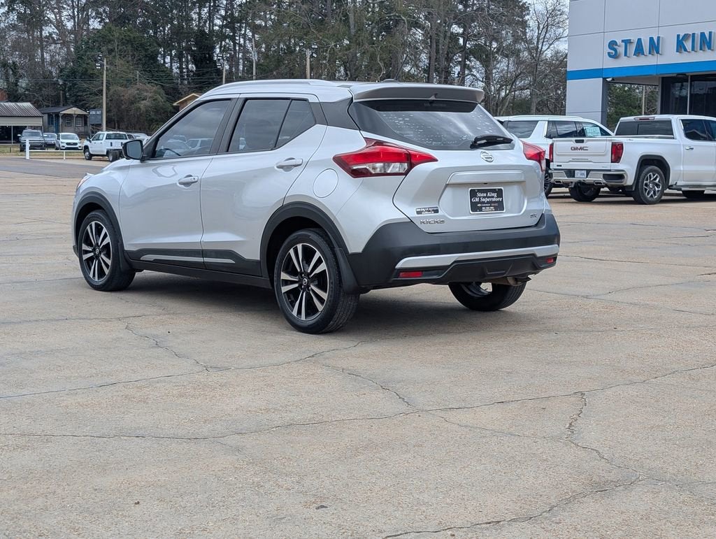 2019 Nissan Kicks SR