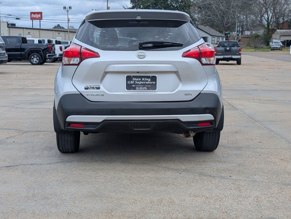 2019 Nissan Kicks SR