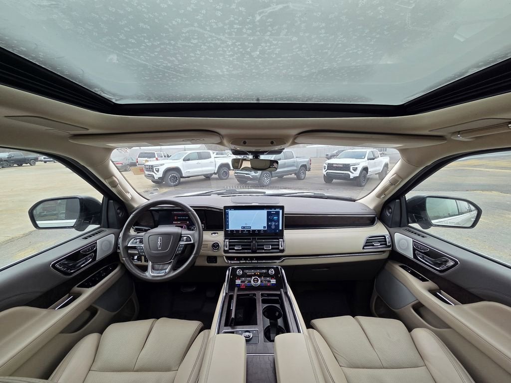 2022 Lincoln Navigator L Reserve