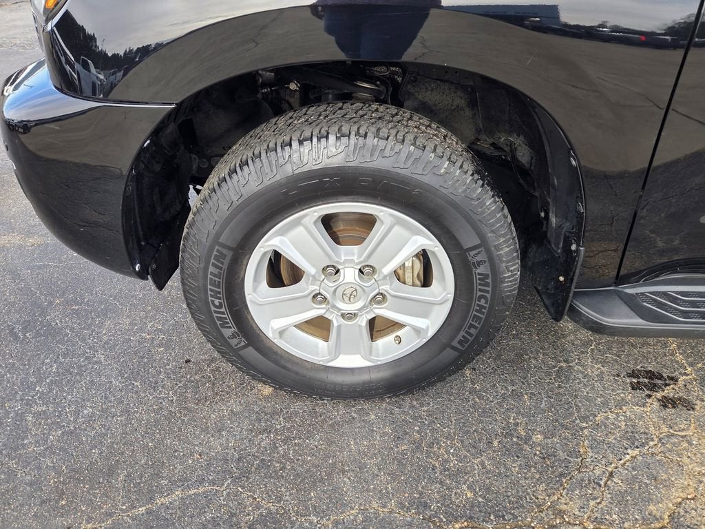 2019 Toyota Sequoia SR5