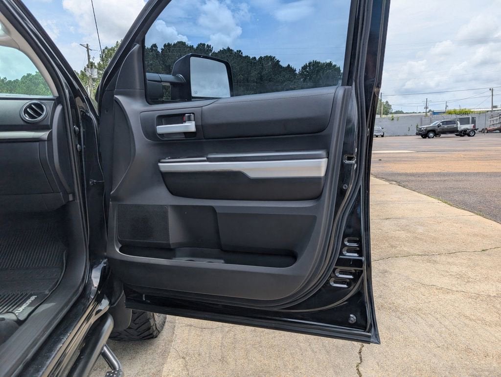 2019 Toyota Tundra 4WD SR5