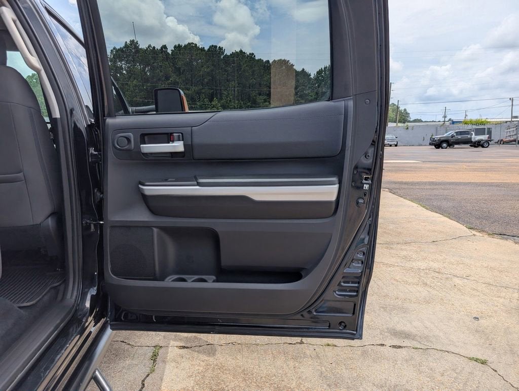 2019 Toyota Tundra 4WD SR5