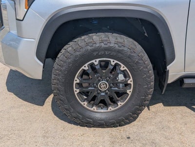 2022 Toyota Tundra 4WD SR5