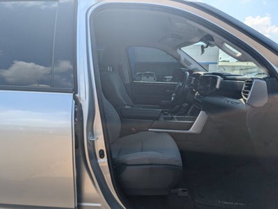 2022 Toyota Tundra 4WD SR5