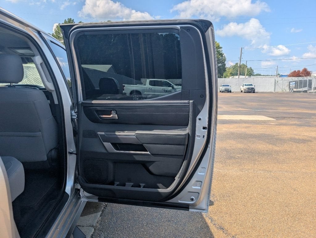 2022 Toyota Tundra 4WD SR5