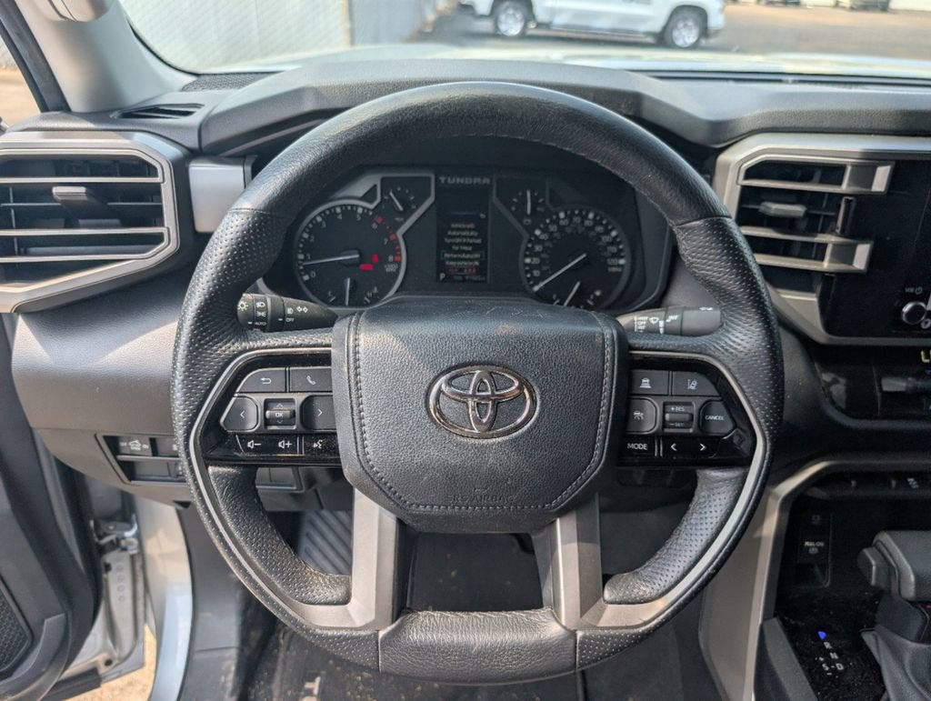 2022 Toyota Tundra 4WD SR5