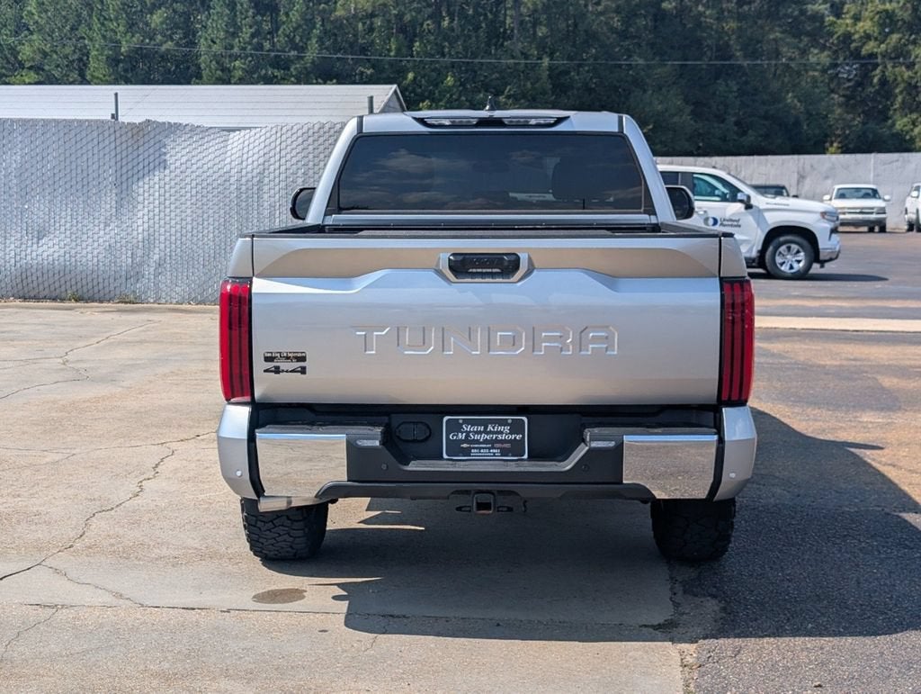 2022 Toyota Tundra 4WD SR5