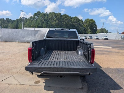 2022 Toyota Tundra 4WD SR5
