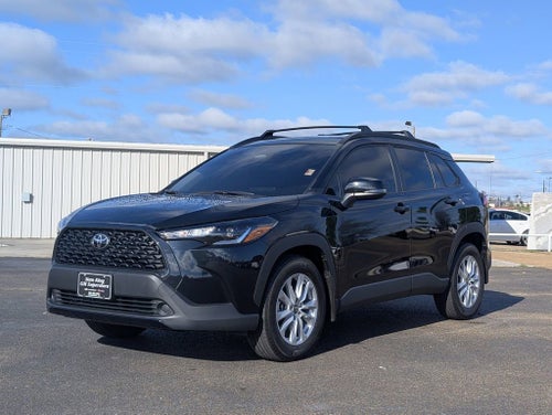 2025 Toyota Corolla Cross LE