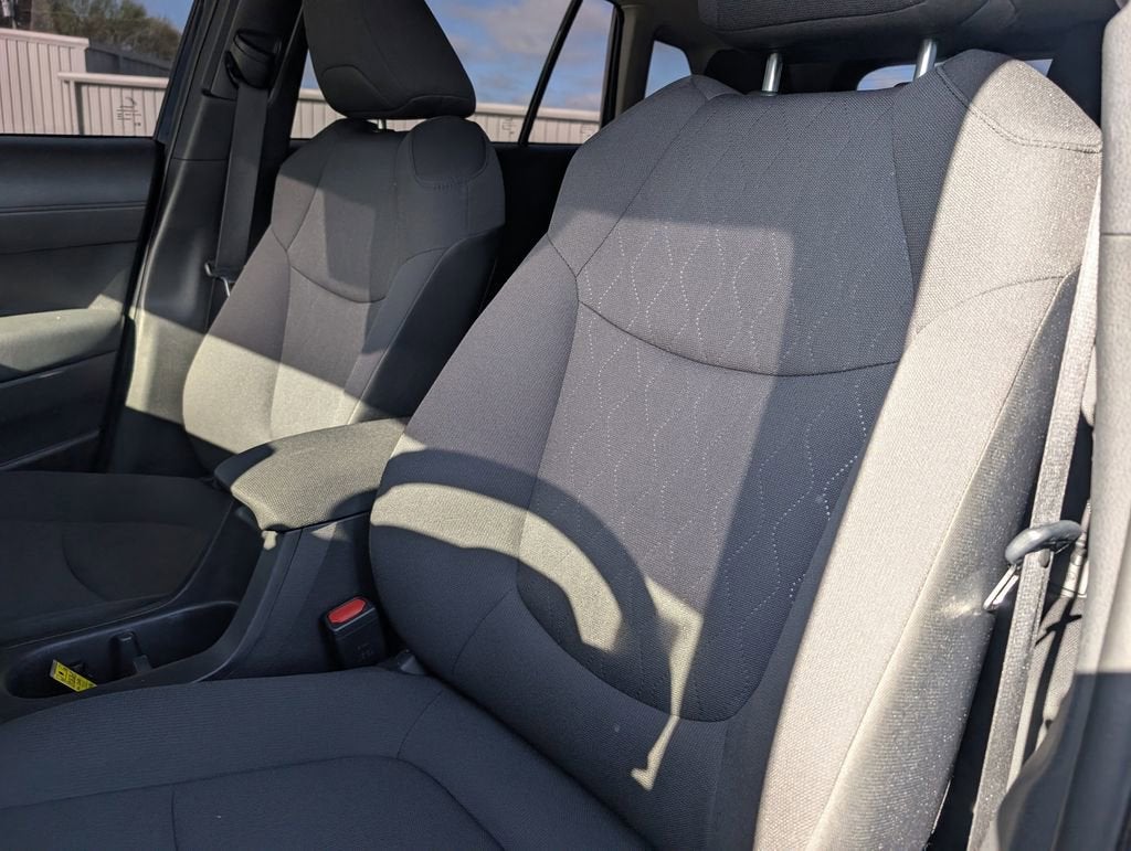 2025 Toyota Corolla Cross LE