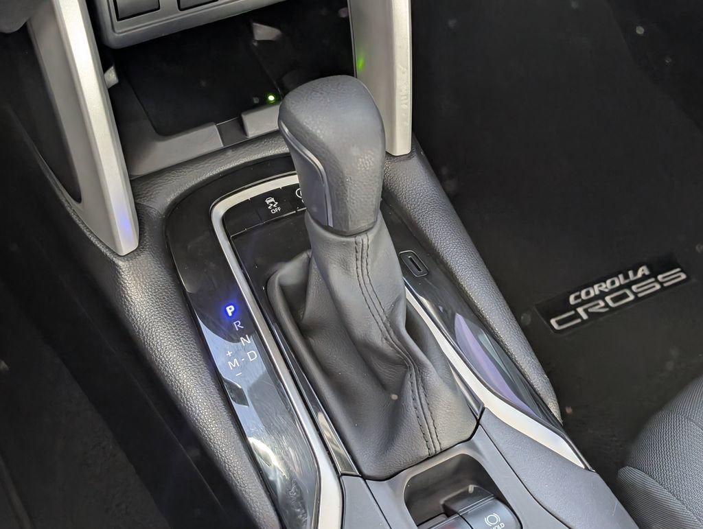 2025 Toyota Corolla Cross LE