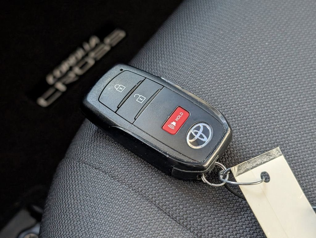 2025 Toyota Corolla Cross LE