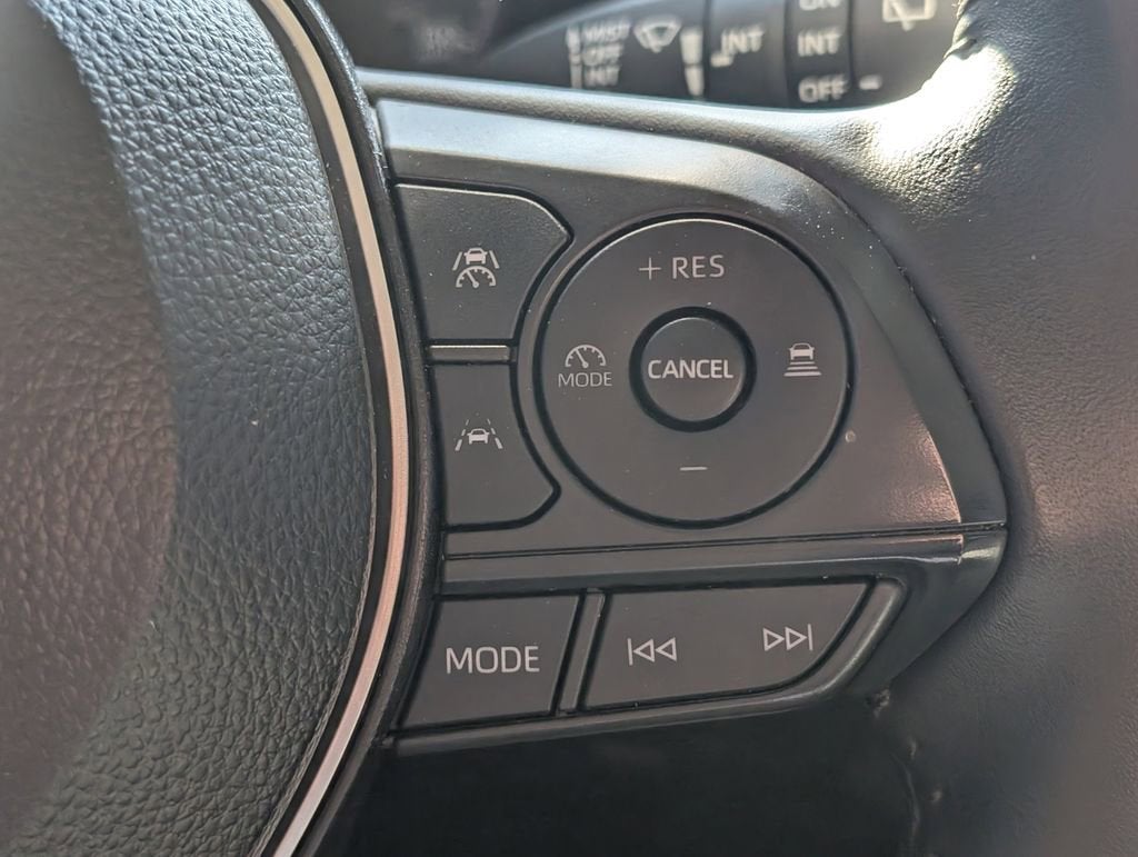 2025 Toyota Corolla Cross LE