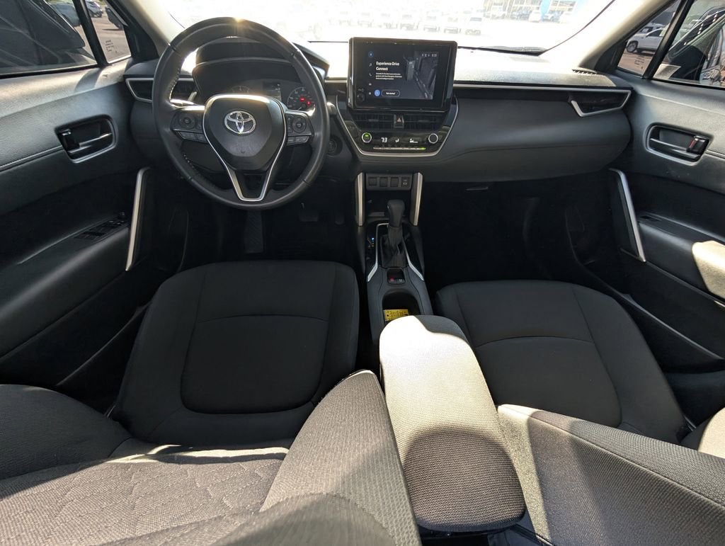 2025 Toyota Corolla Cross LE