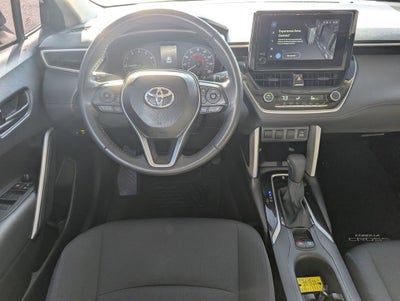 2025 Toyota Corolla Cross LE