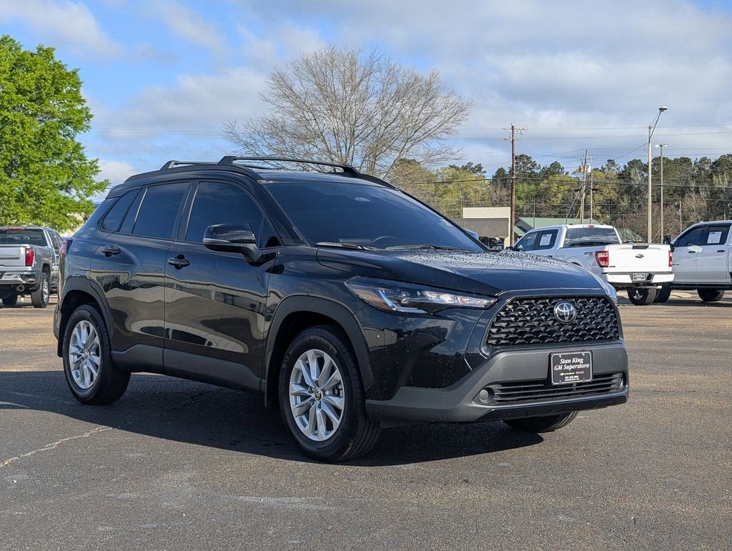 2025 Toyota Corolla Cross LE